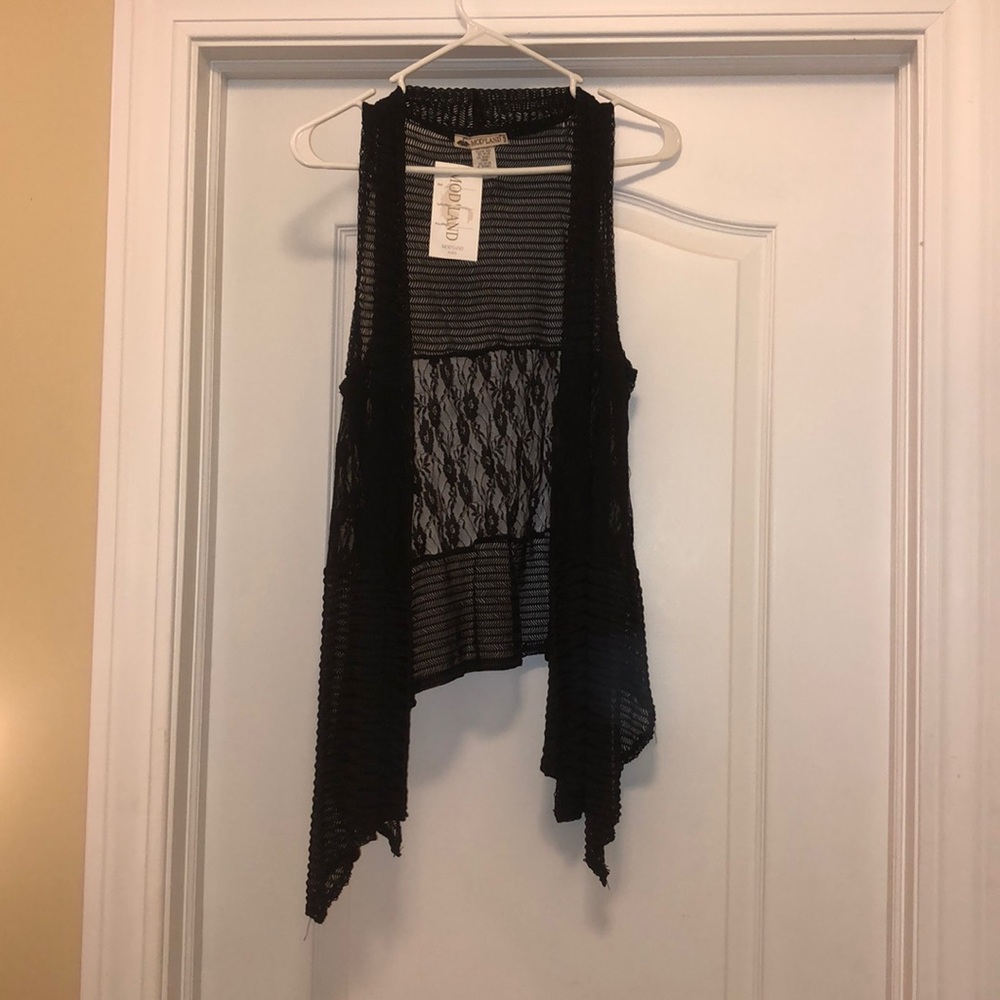 black lace sleeveless cardigan